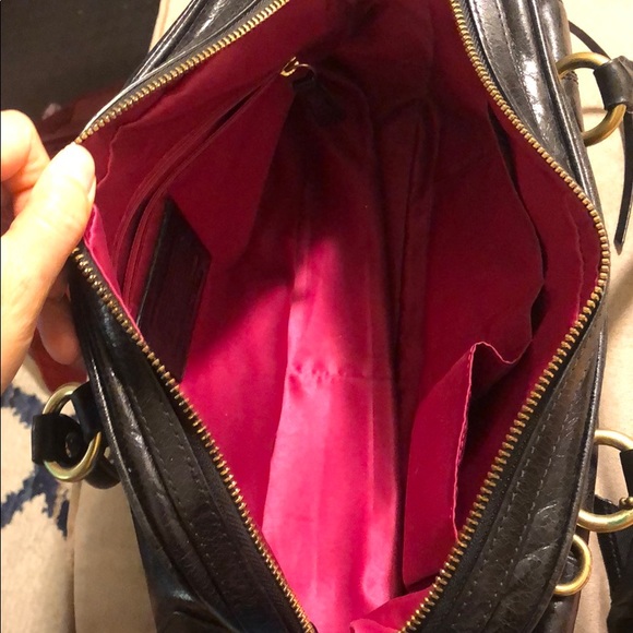 🎉🥳 HP!! Coach poppy satchel bag black with pink lining - Picture 13 of 16